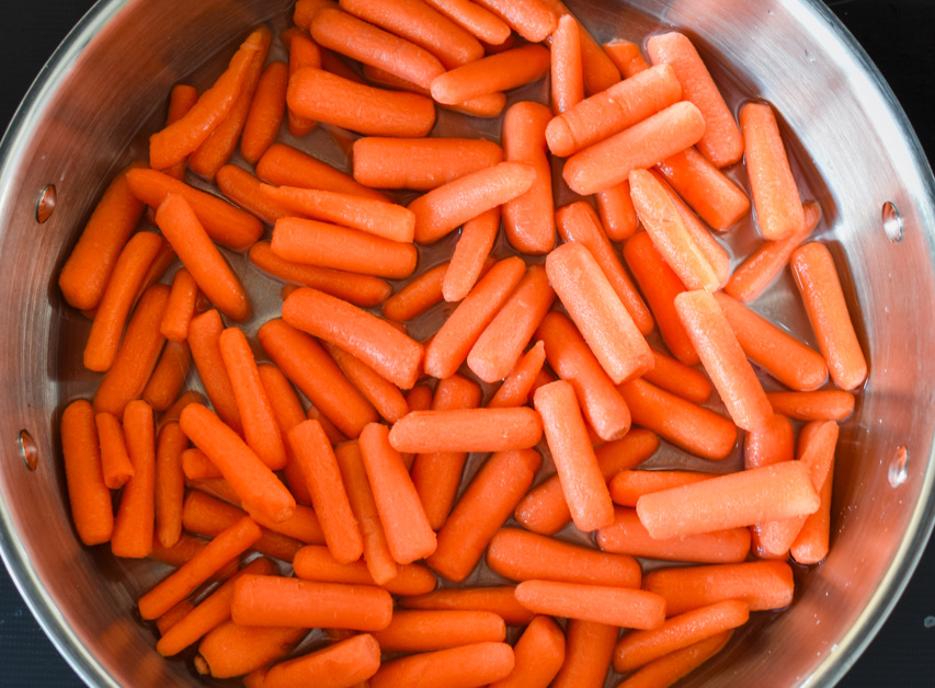 baby carrots in a pot