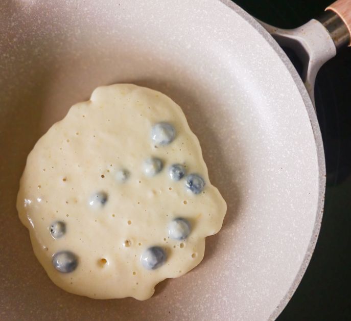 Lemon blueberry pancake cooking